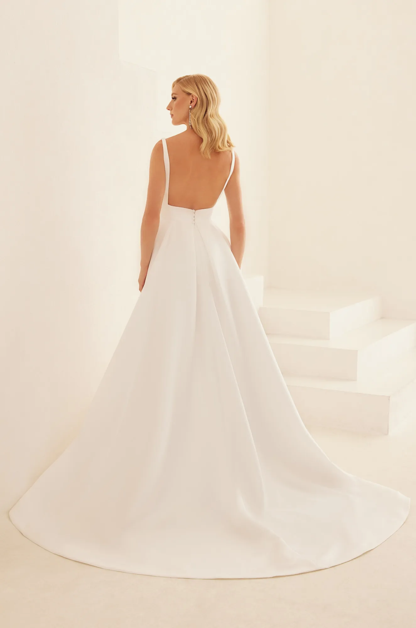 M2531 | Square Scoop Neckline Ballgown Wedding Dress