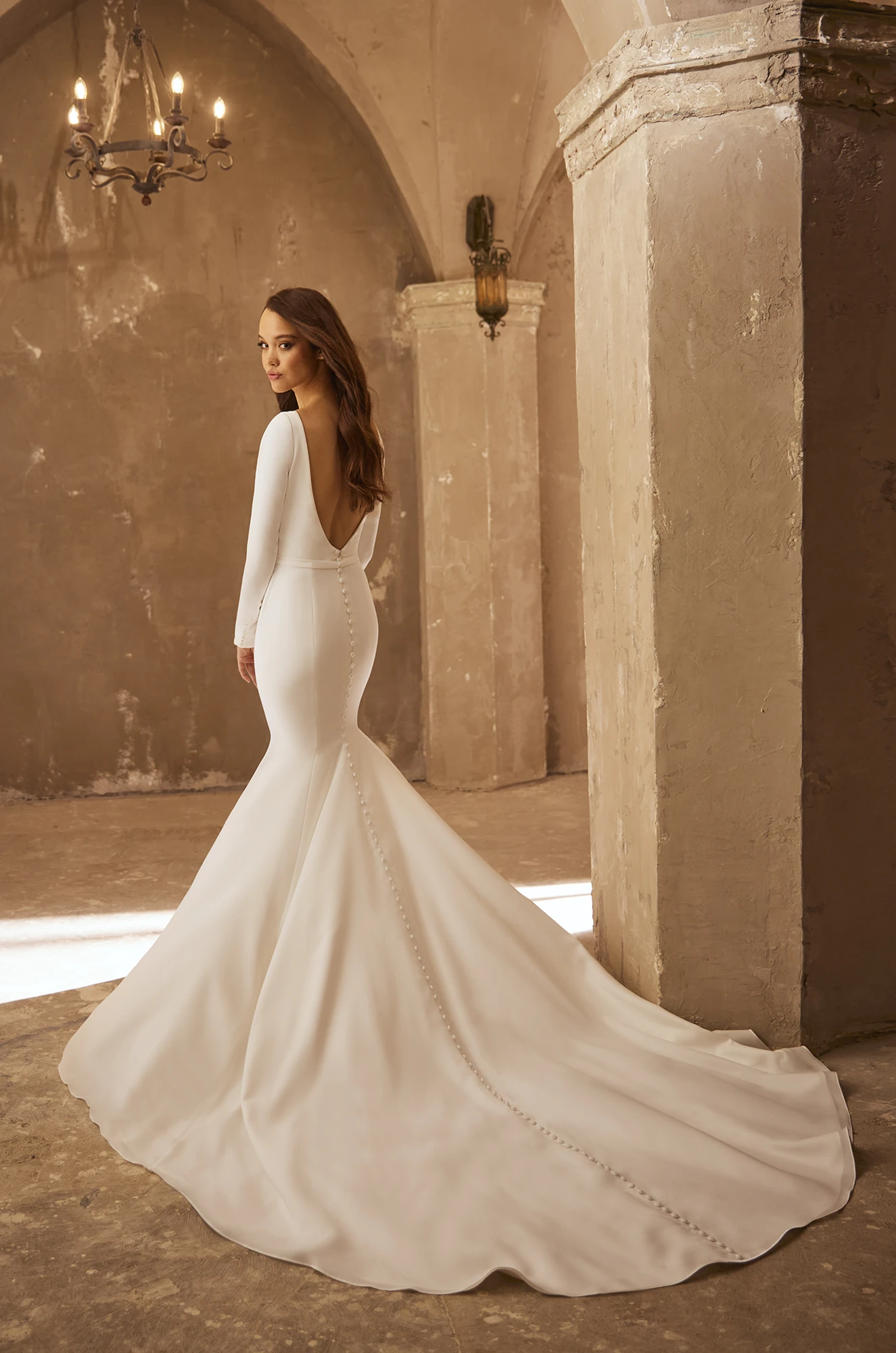 Gowns Paloma Blanca